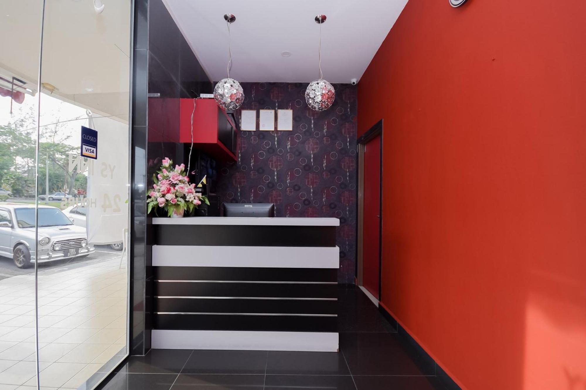 Oyo 89301 Ys Inn Miri Extérieur photo