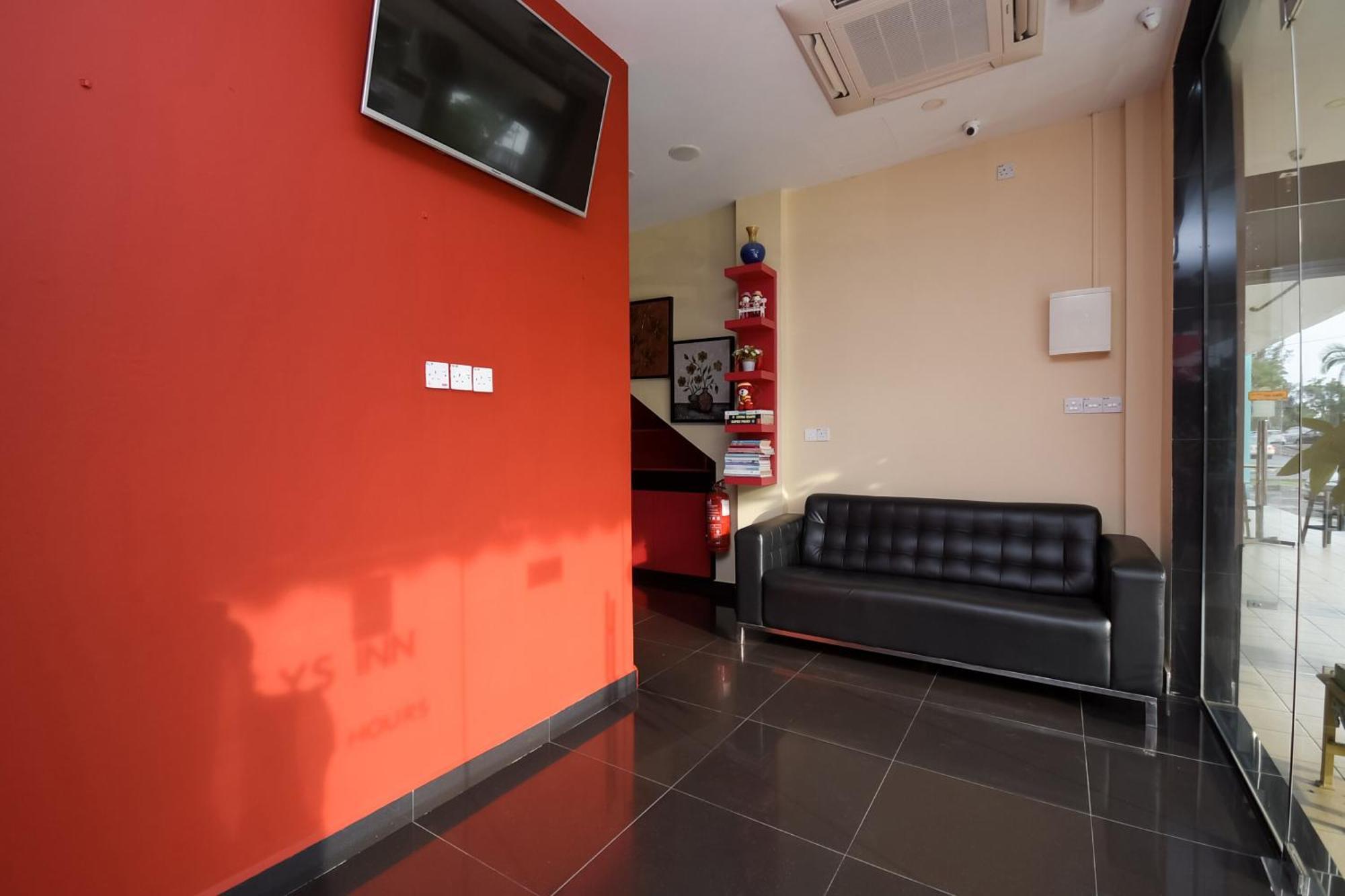 Oyo 89301 Ys Inn Miri Extérieur photo