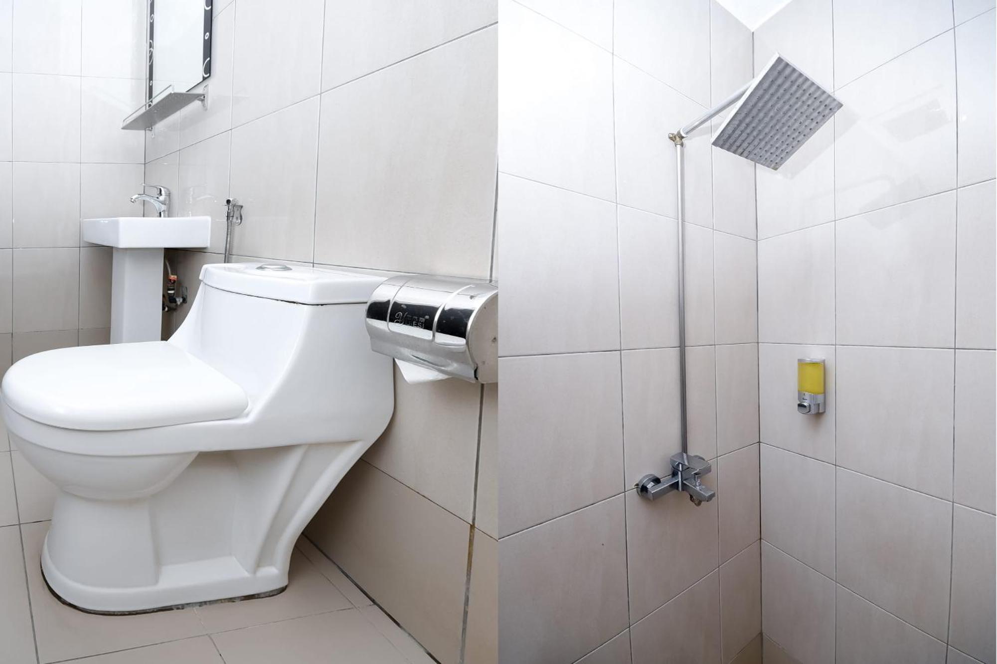 Oyo 89301 Ys Inn Miri Extérieur photo